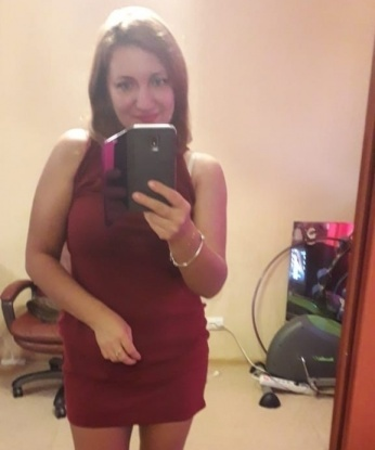 У меня есть все, что нужно, чтобы сделать твои фантазии реальностью. Живу в Москве, и мои услуги доступны мужчинам, которые хотят испытать незабываемые моменты страсти и удовольствия. Когда мы встретимся, ты поймешь, что тебе нужно было меня найти. Я создам атмосферу идеальной интимности, заботы и разврата. Мои клиенты говорят, что я умею слушать и дарить удовольствие, поэтому не упусти свой шанс на незабываемое сексуальное приключение со мной. Доверься моим магическим рукам и ощути себя в раю. У меня есть фото, чтобы ты мог увидеть мою красоту и соблазнительные формы. Жду тебя в Москве! 😘🔥 719, 40 лет